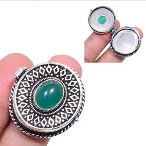 New Green Onyx 925 Silver Poison Ring.